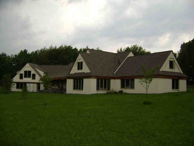 Building photograph for 184 CARMEL HILL RD N